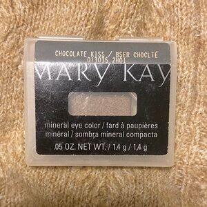 Mary Kay Mineral Eye Shadow Color in Chocolate Kiss